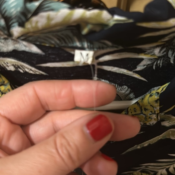 Hawaiian Pineapple Palm Floral Button Up Shirt M - Picture 6 of 9